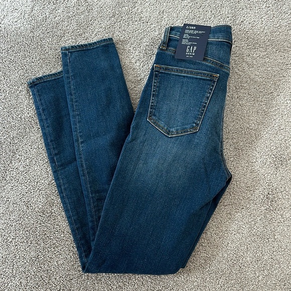 NWT Gap High Rise True Skinny Jean - Picture 1 of 3